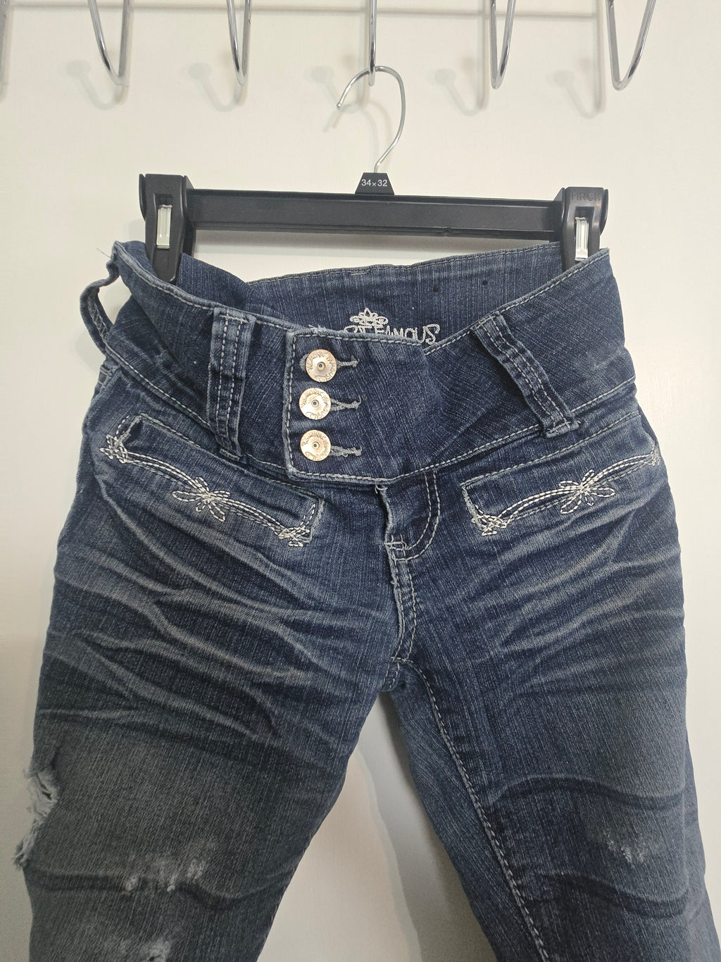 Almost Famous Size 5
